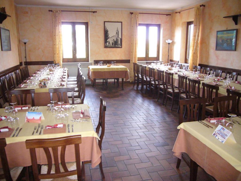 Hotel Ristorante La Bruceta Cremolino Exterior photo